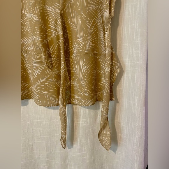 Michael Kors Wrap Top - Picture 5 of 9